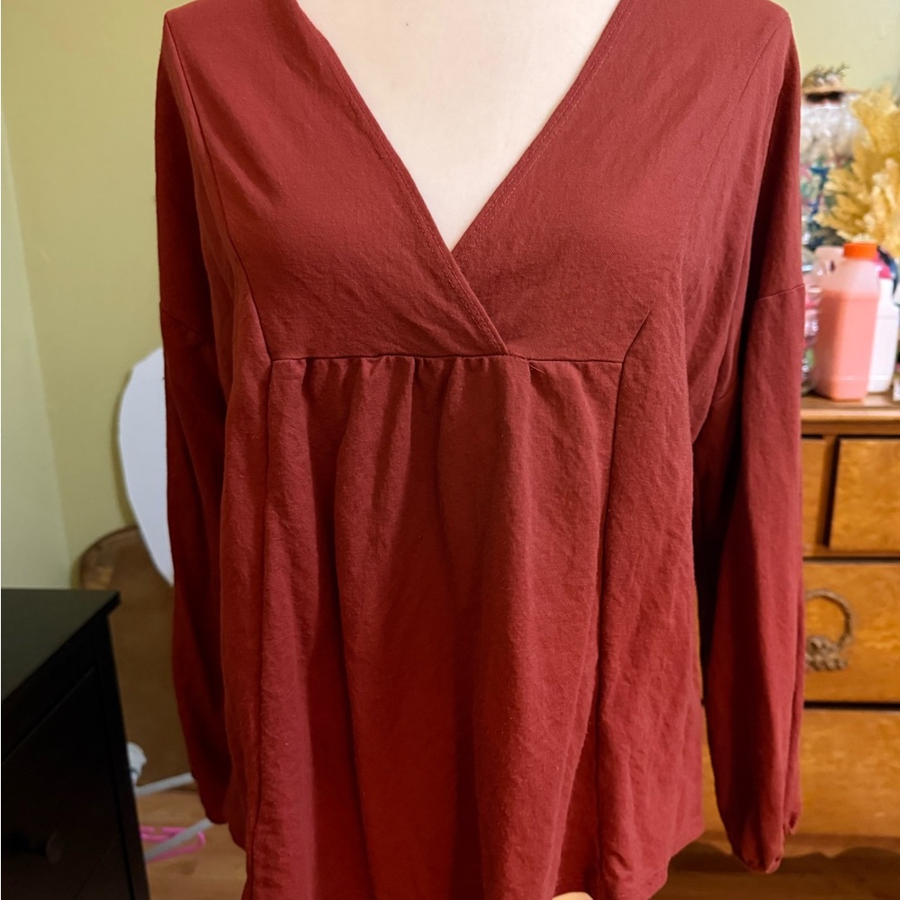 Women's V-Neck Rust Top